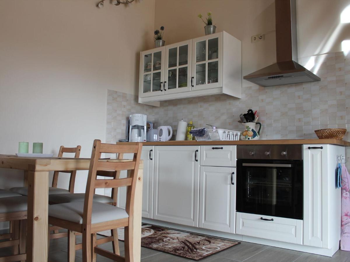 Comfy Farmhouse In Brusow With Garden Kropelin Екстер'єр фото